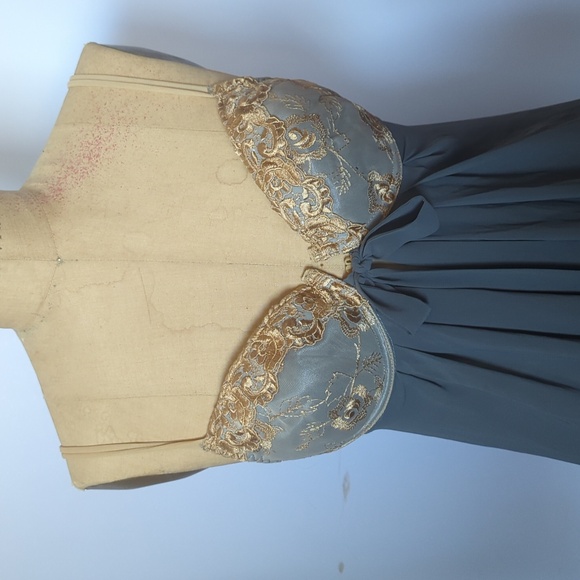 Vintage Victoria's Secret Maxi Slip Lingerie - Picture 2 of 7